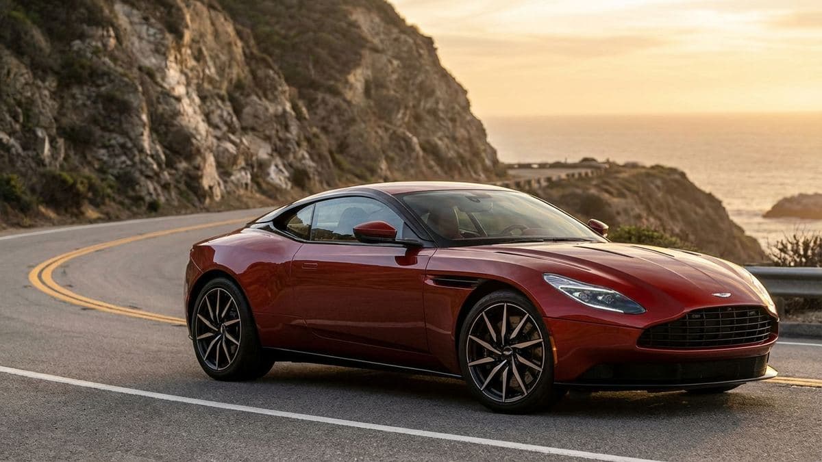 Aston Martin DB11