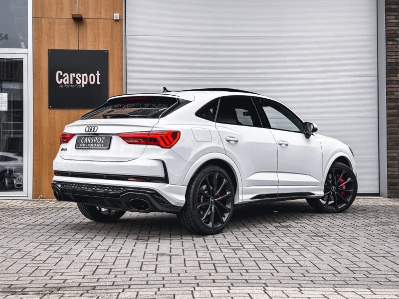 Audi RSQ3 Wit huren in Straatsburg