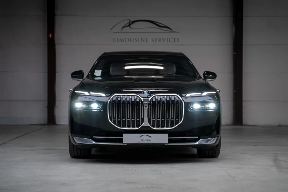BMW 750e L hybride