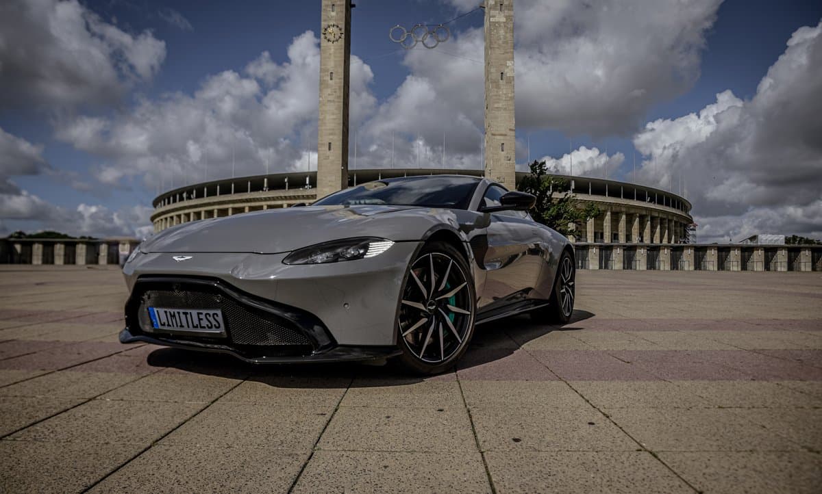 Aston Martin Vantage