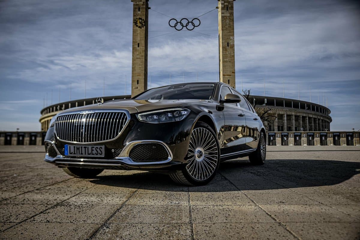 Mercedes-Benz Maybach S680 2025 huren