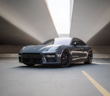 Porsche Panamera 4S E-Hybrid 2025
