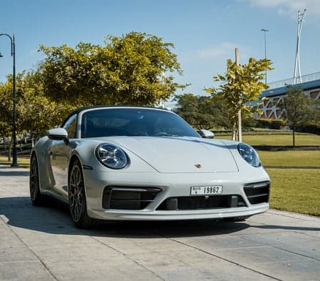 Porsche 911 Carrera Convertible 2024