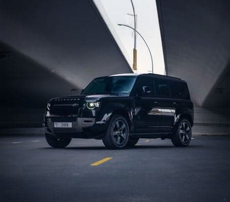 Land Rover Defender V6 2024