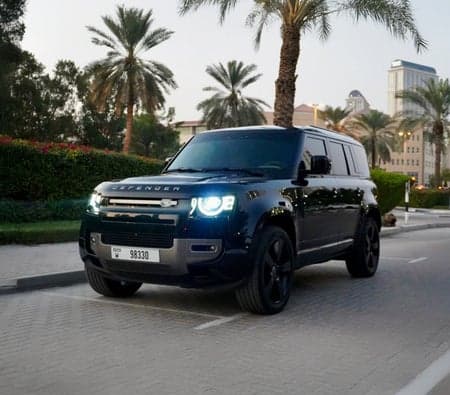 Land Rover Defender V6 2025