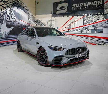 Mercedes Benz AMG C63 S 2025