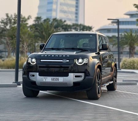 Land Rover Defender V6 2024