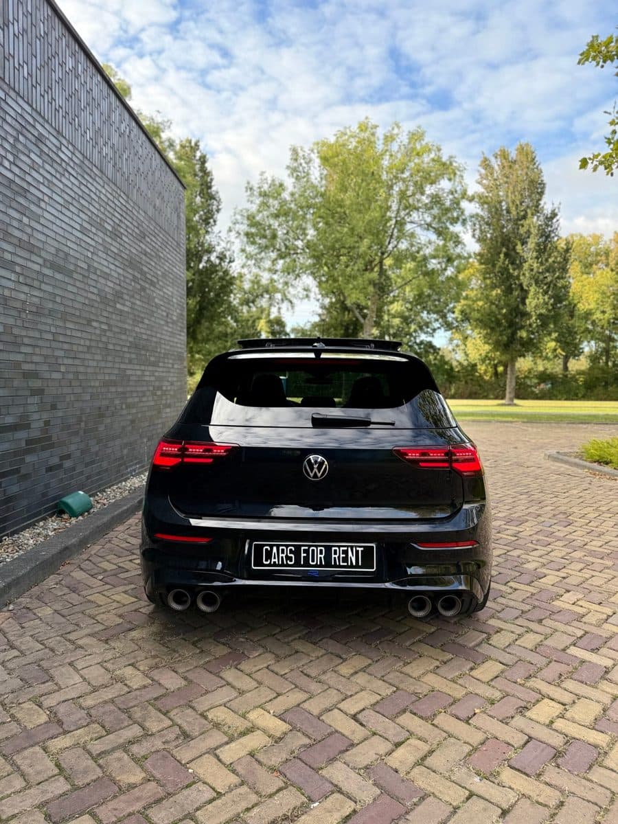 Volkswagen Golf 8 R 20 Years Edition