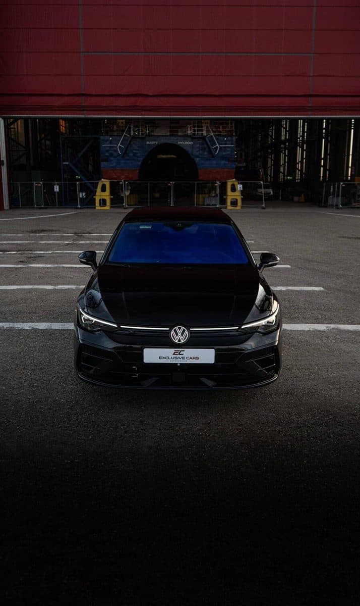 Volkswagen Golf 8.5R Black Edition