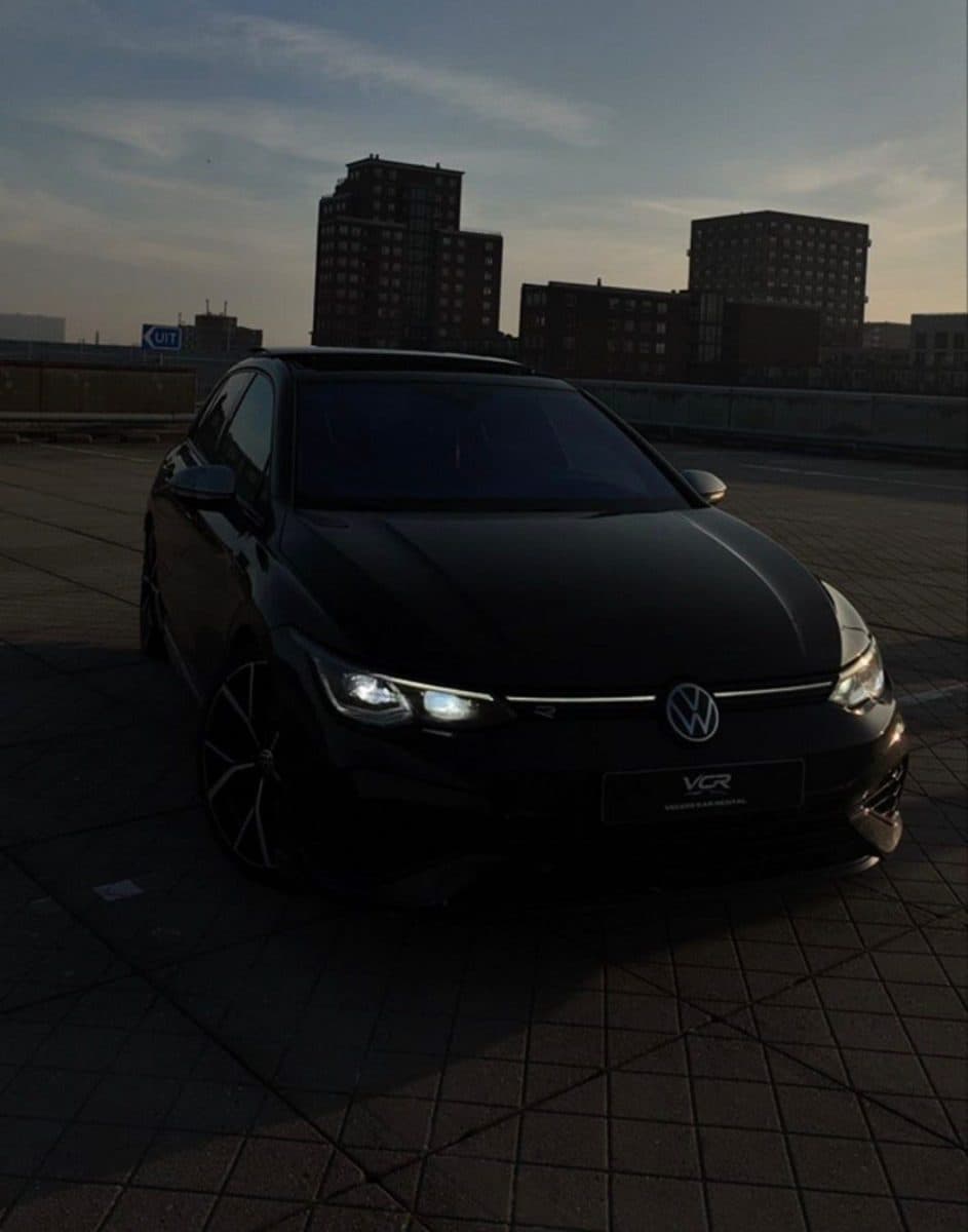 Volkswagen Golf 8R (420PK)