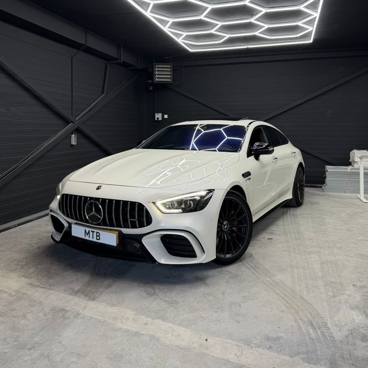 Mercedes-Benz GT63s AMG