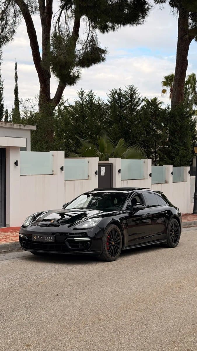 Porsche Panamera GTS Sport Turismo