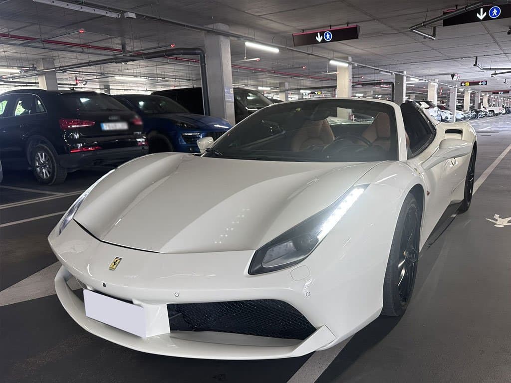 Ferrari 488 Spider