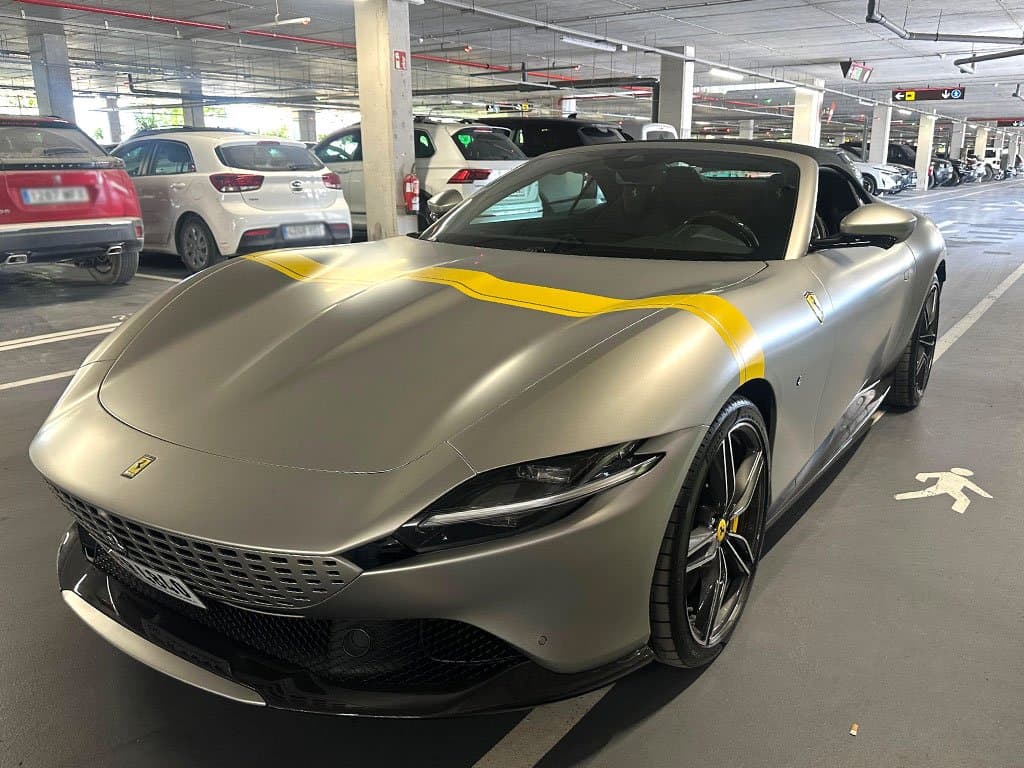Ferrari Roma Spider