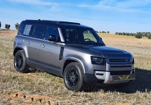 Land Rover Defender 3.0 HSE 110