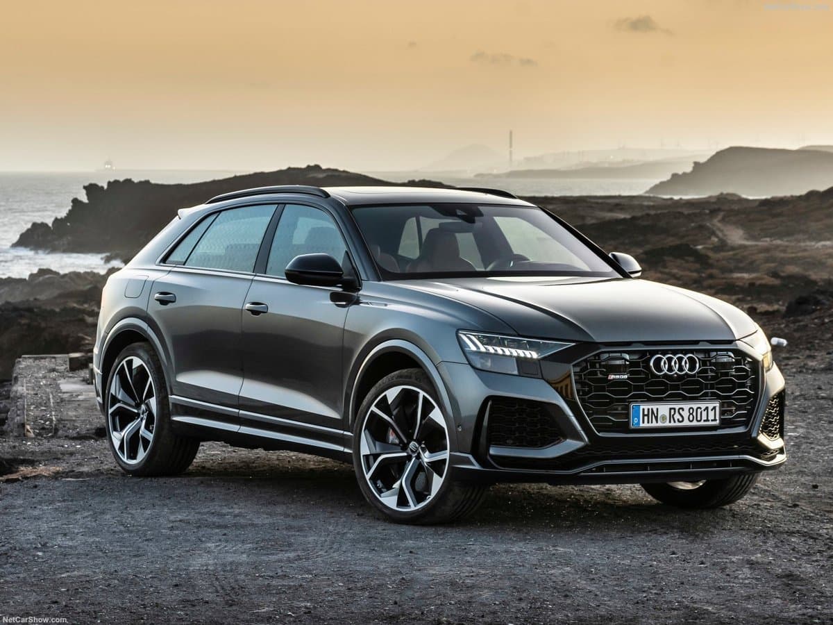 Audi RSQ8