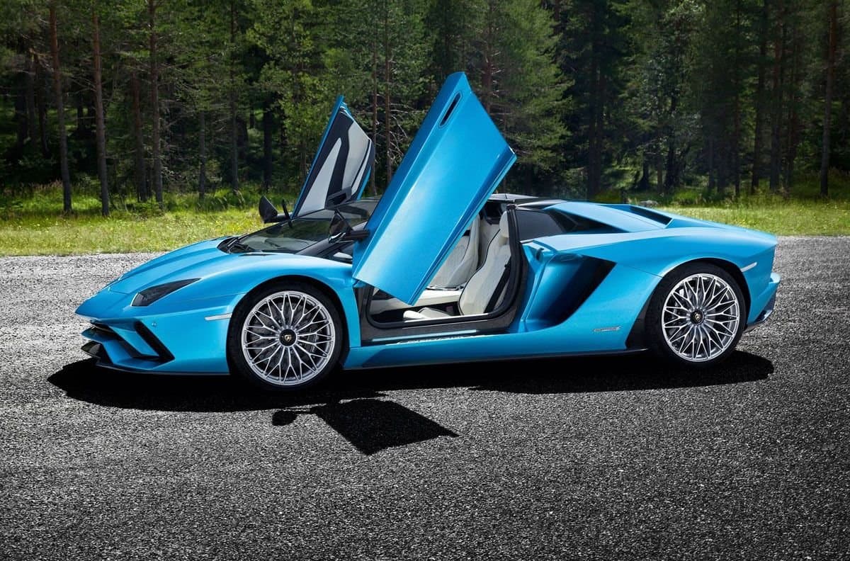 Lamborghini Aventador Roadster S