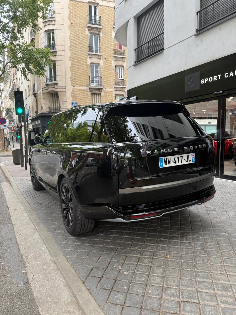 Range Rover Vogue Court