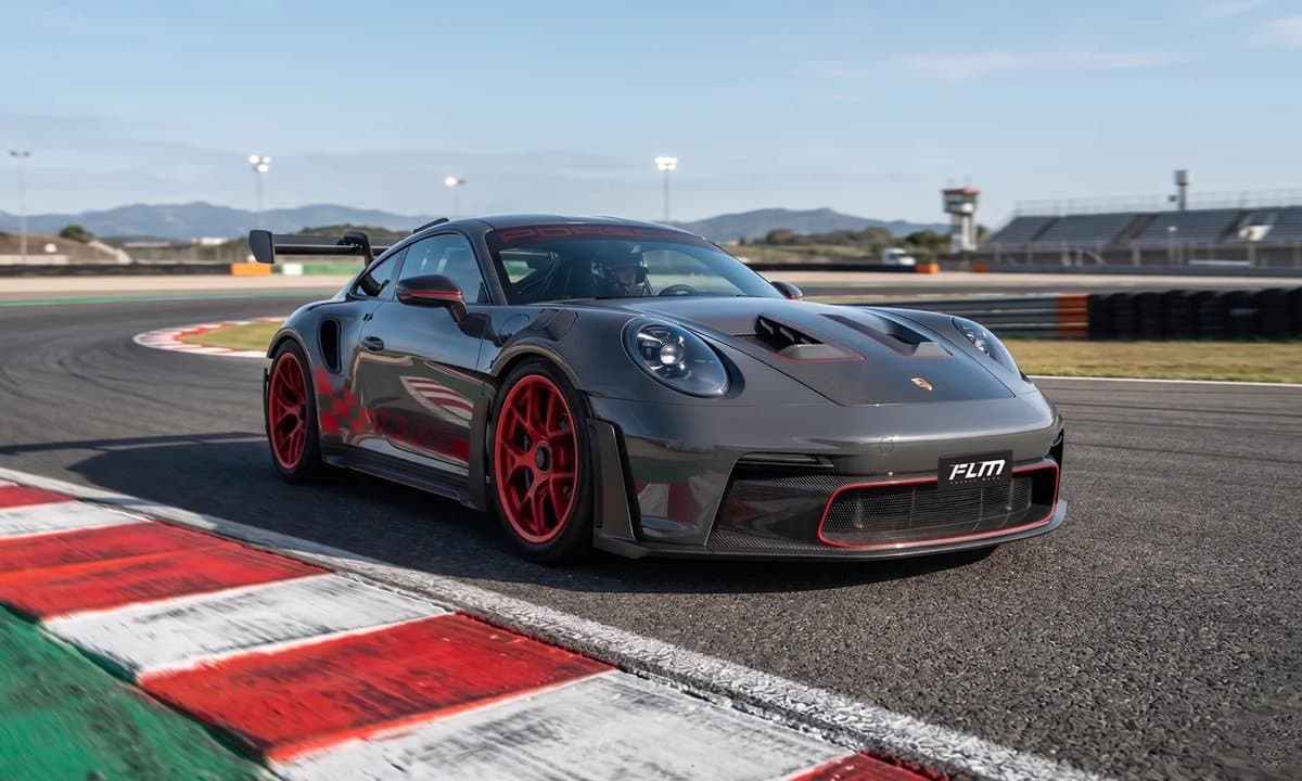 Porsche 911 GT3 RS Weissach