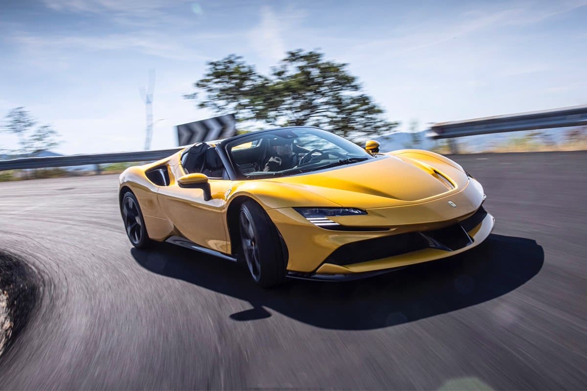 Ferrari SF90 Spider