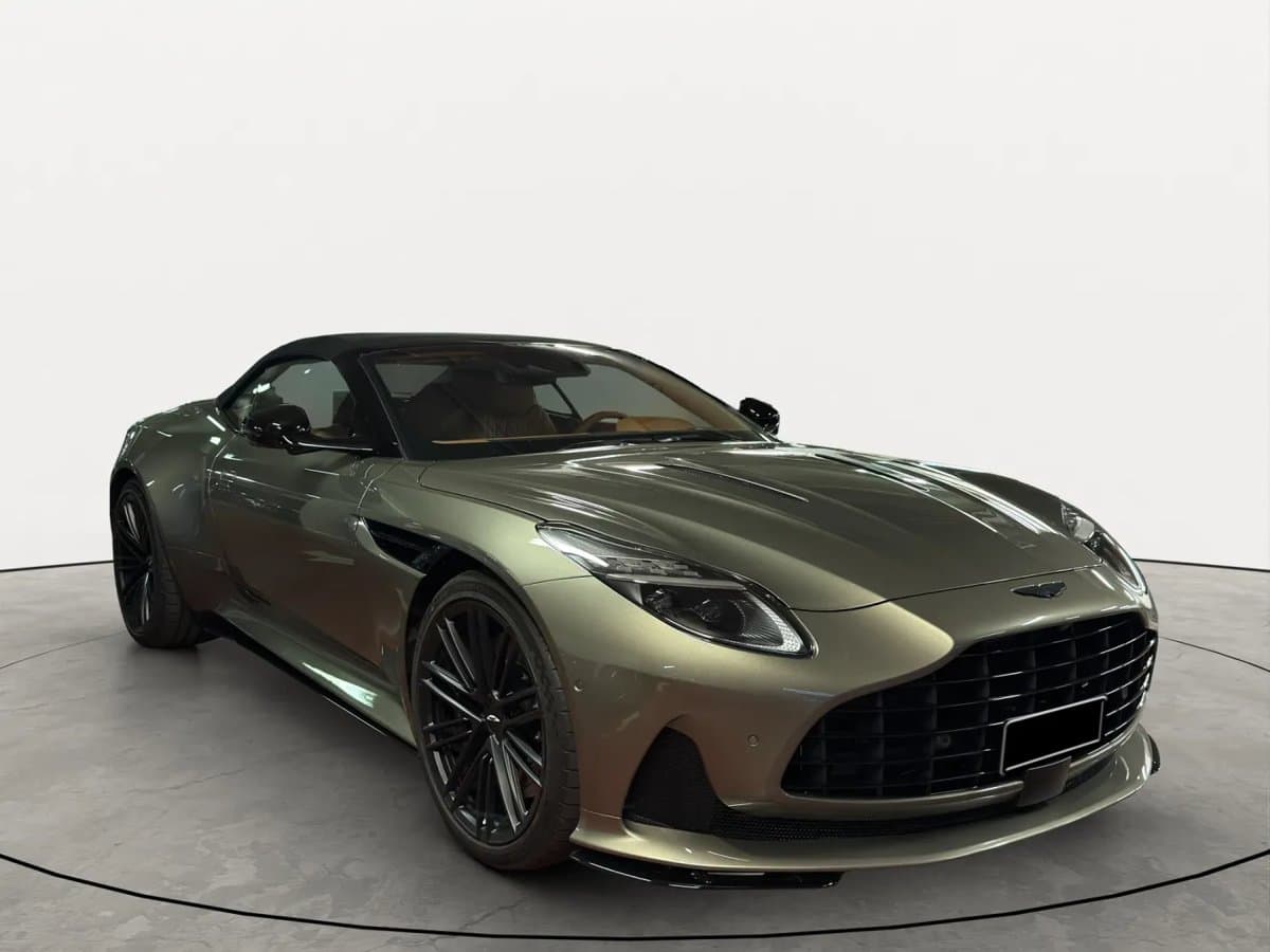 Aston Martin DB12 Volante
