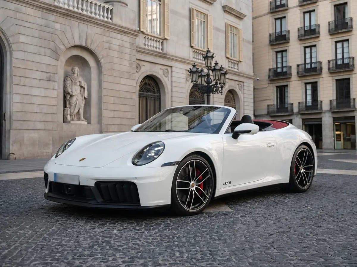 Porsche 911 Carrera 4 GTS Cabrio