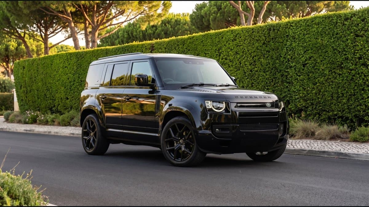 Land Rover Defender 110