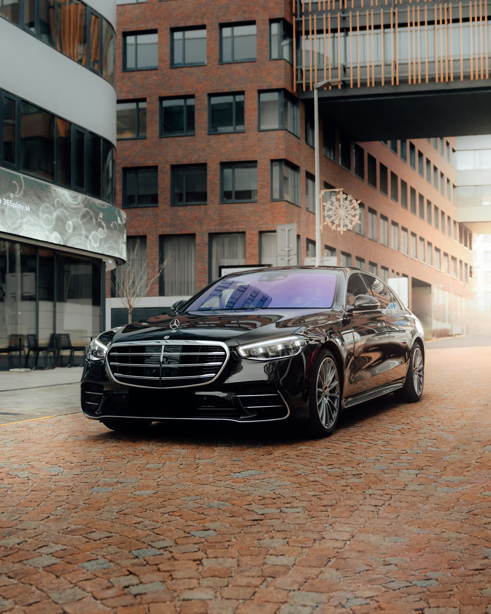 Mercedes-Benz S-Klasse huren — representatief vervoer in Nederland